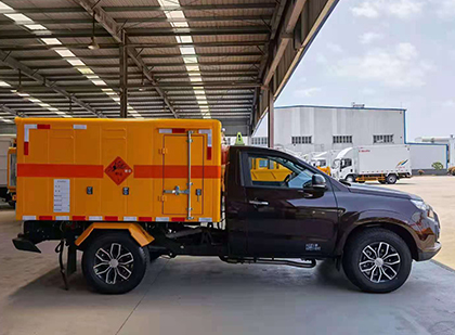 获嘉爆破器材运输车