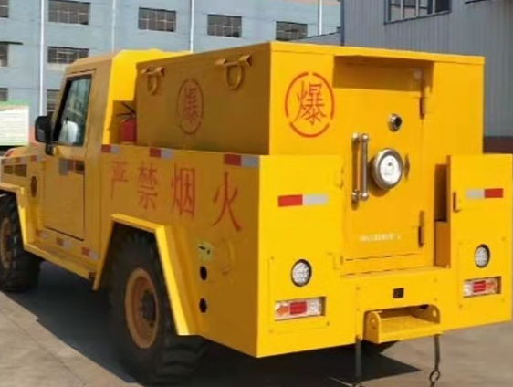 获嘉凯龙爆破器材运输车：保障爆破任务的安全运行