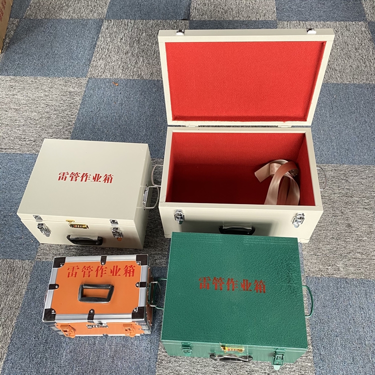 获嘉爆破工程作业箱如何选择？玻璃钢与传统材质的全面对比